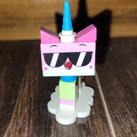 LEGO Unikitty Series 1 Minifigures 41775 Cat Shades - Picture 4 of 7